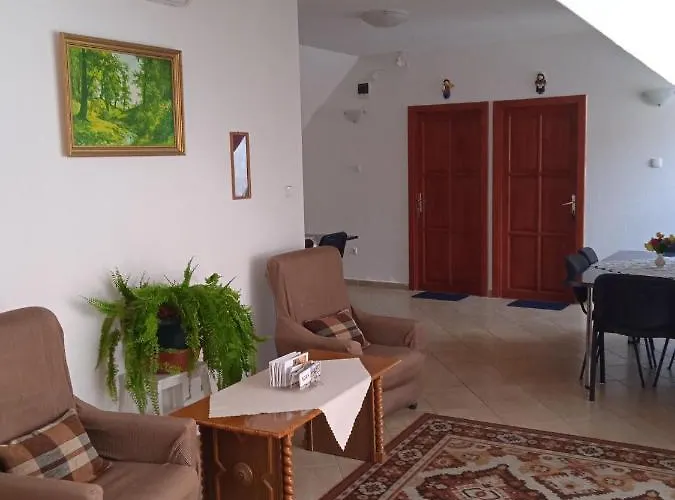 בית הארחה Agria Wellness אגר